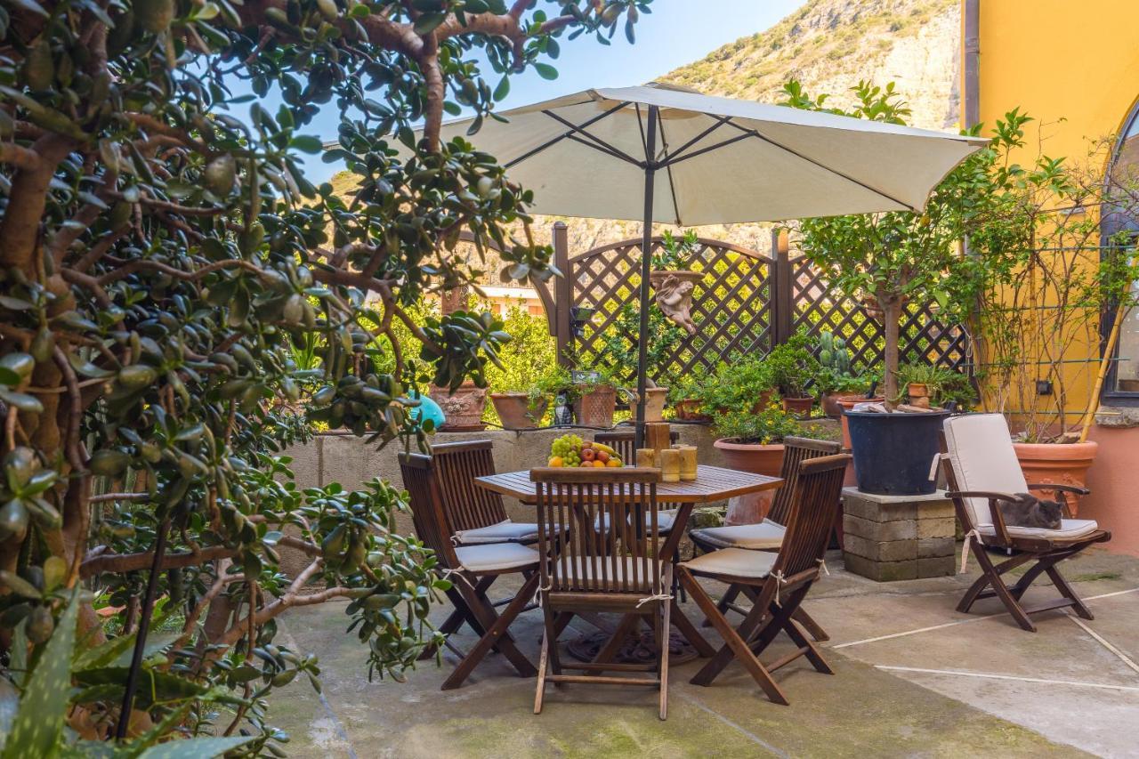Orchid Corner Guesthouse Мета Екстер'єр фото